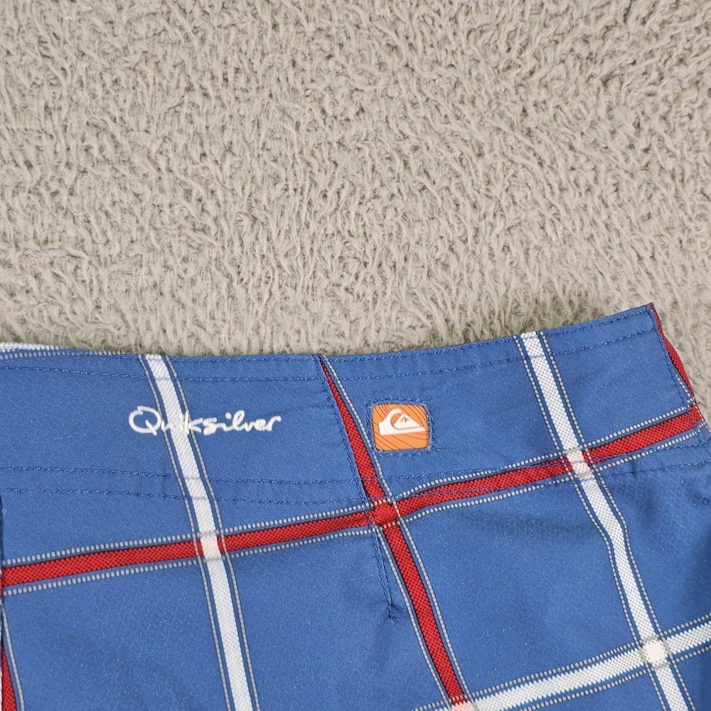 Quiksilver Waterman Board Shorts Mens 32 Blue Plaid Cargo Swim Trunks Pocket - Picture 9 of 10